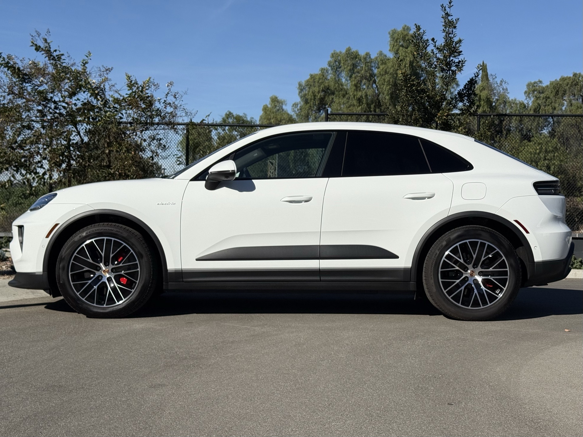 Used 2025 Porsche Macan S with VIN WP1AB2XA3SL153316 for sale in Los Angeles, CA