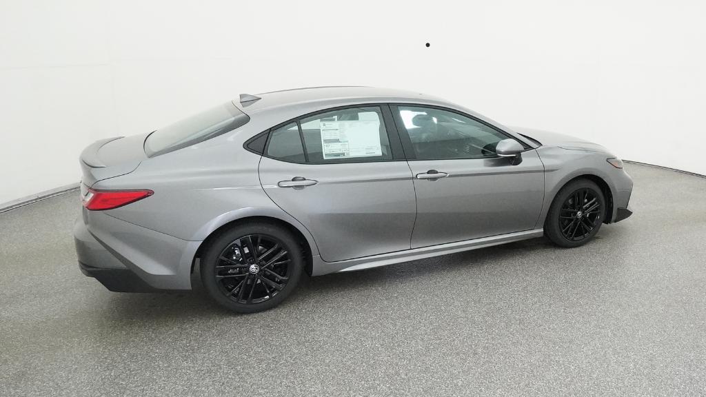 2025 Toyota Camry SE photo 19
