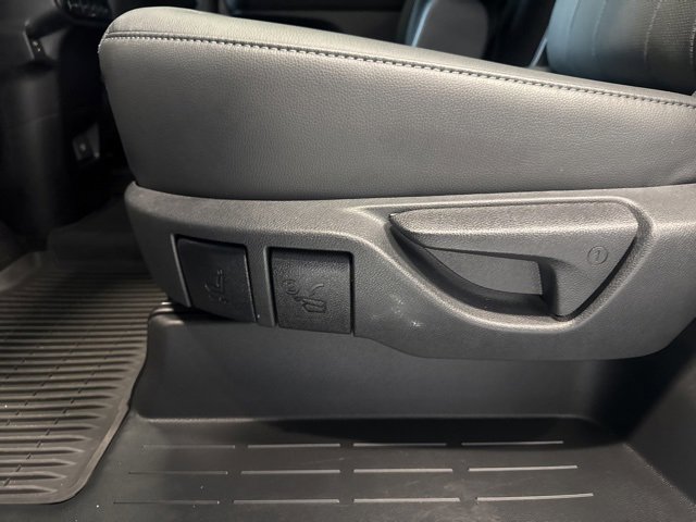 2024 Toyota Grand Highlander Platinum photo 19