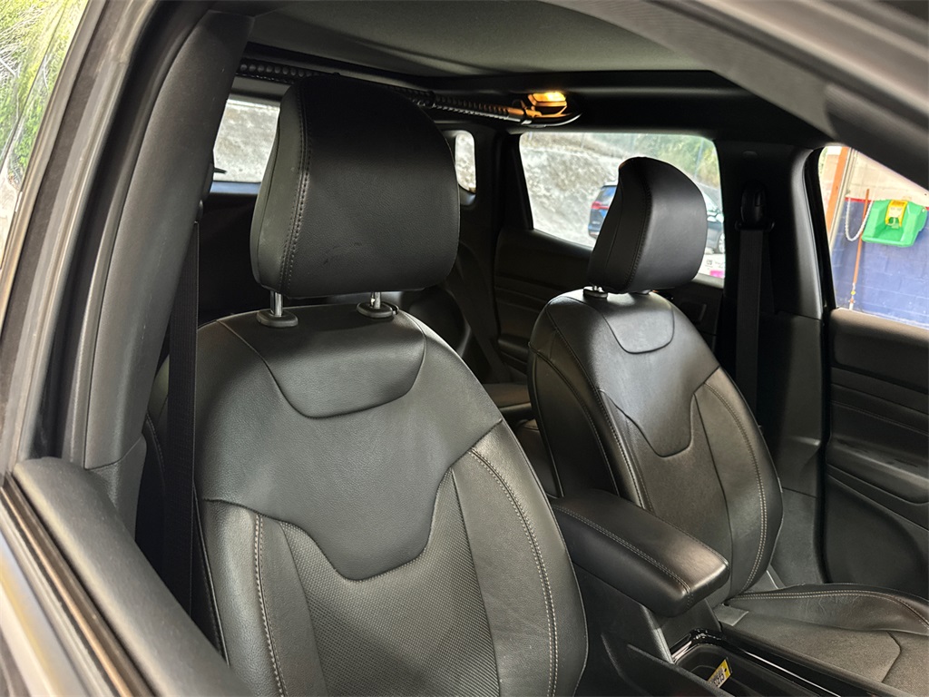 2023 Jeep Compass Red Edition photo 4