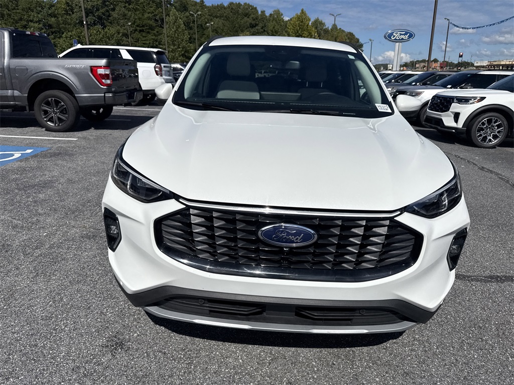 2023 Ford Escape Platinum photo 2