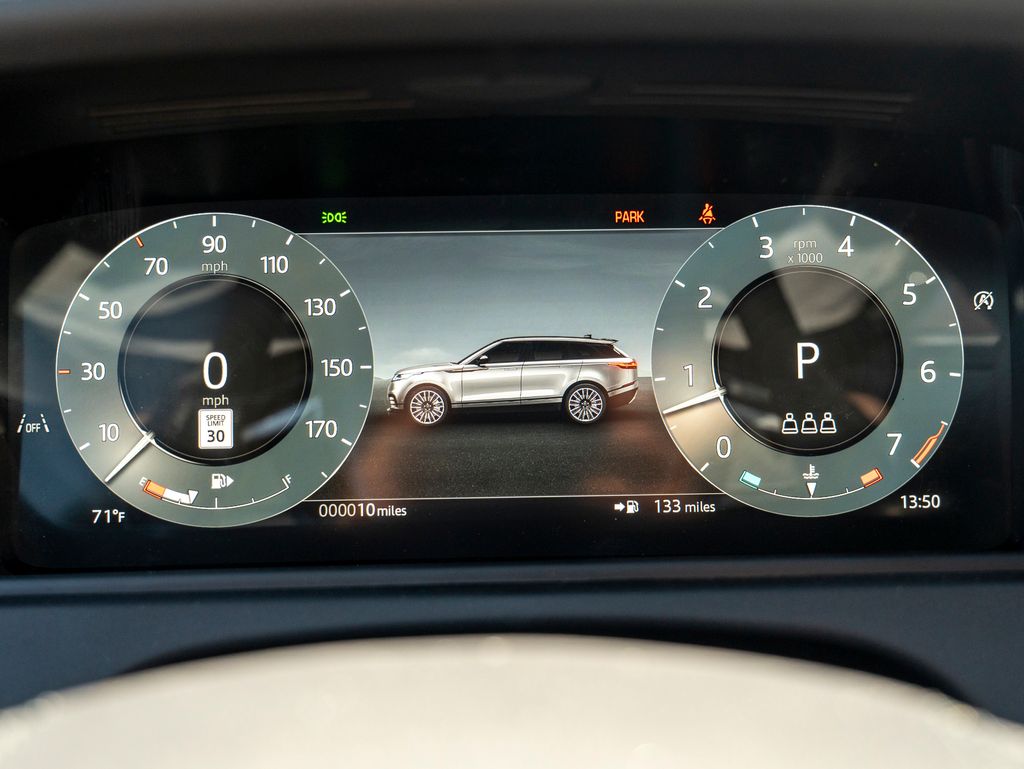 2026 Land Rover Range Rover Velar SE photo 11