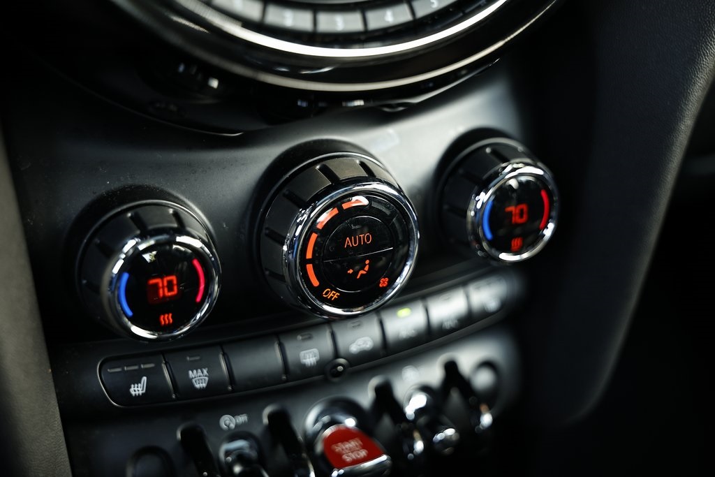 2020 Mini Cooper Signature photo 31