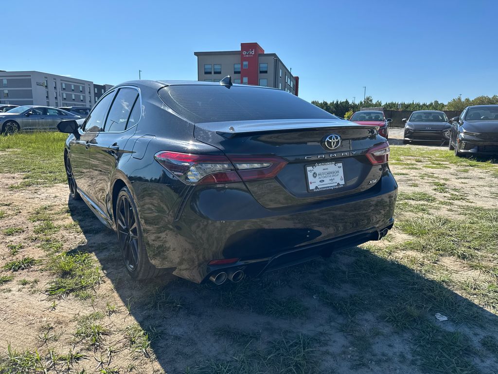 2021 Toyota Camry XSE photo 5