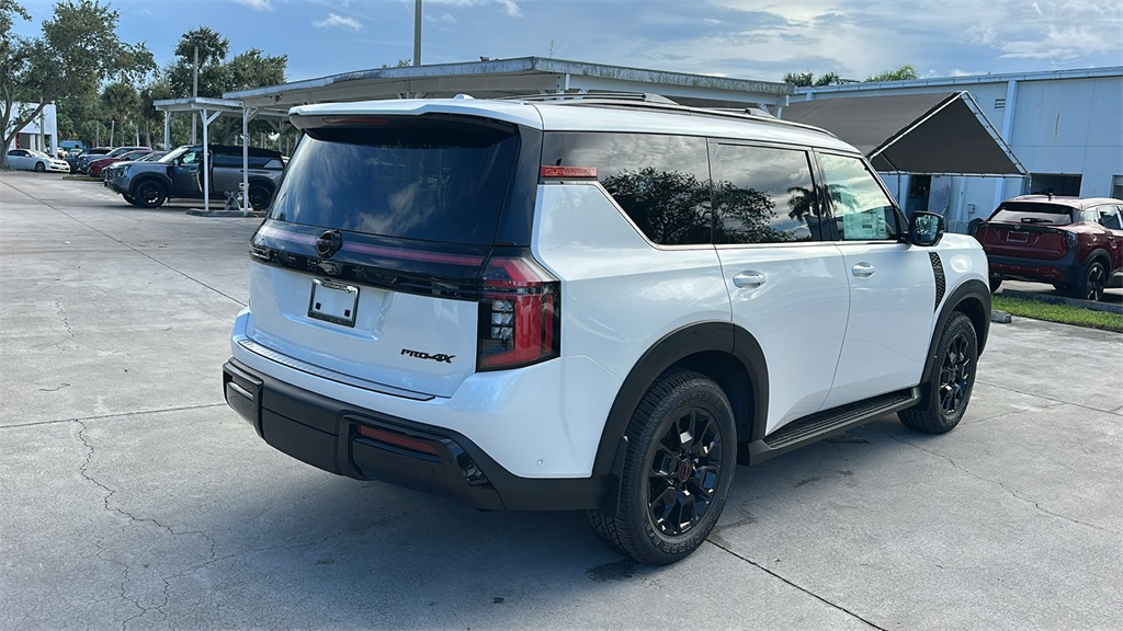 2026 Nissan Armada photo 7