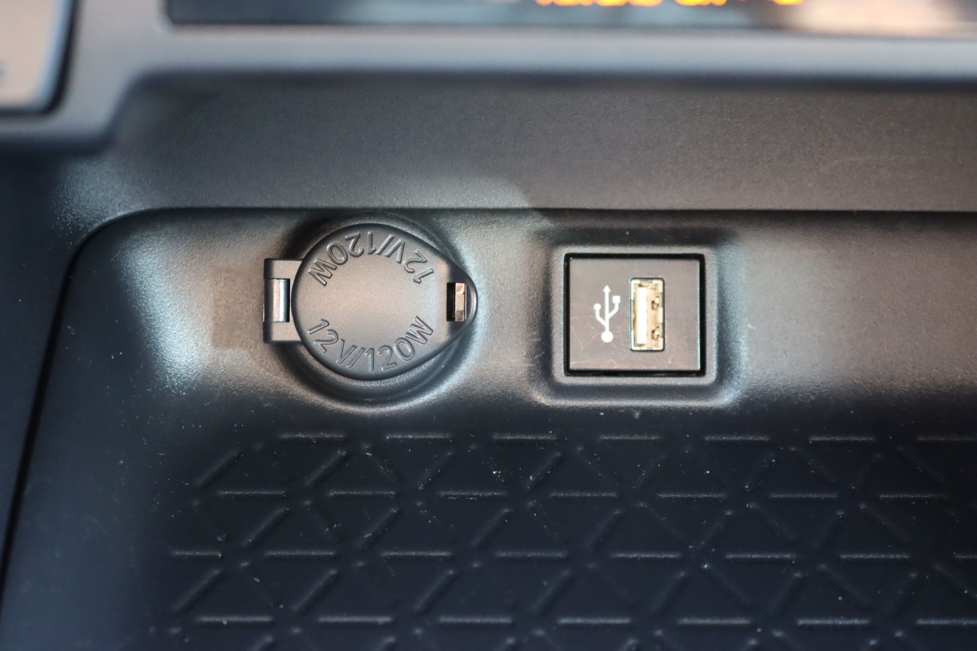 2024 Toyota RAV4 Hybrid LE photo 15