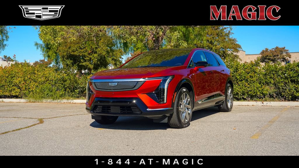 2026 Cadillac OPTIQ Luxury's photo
