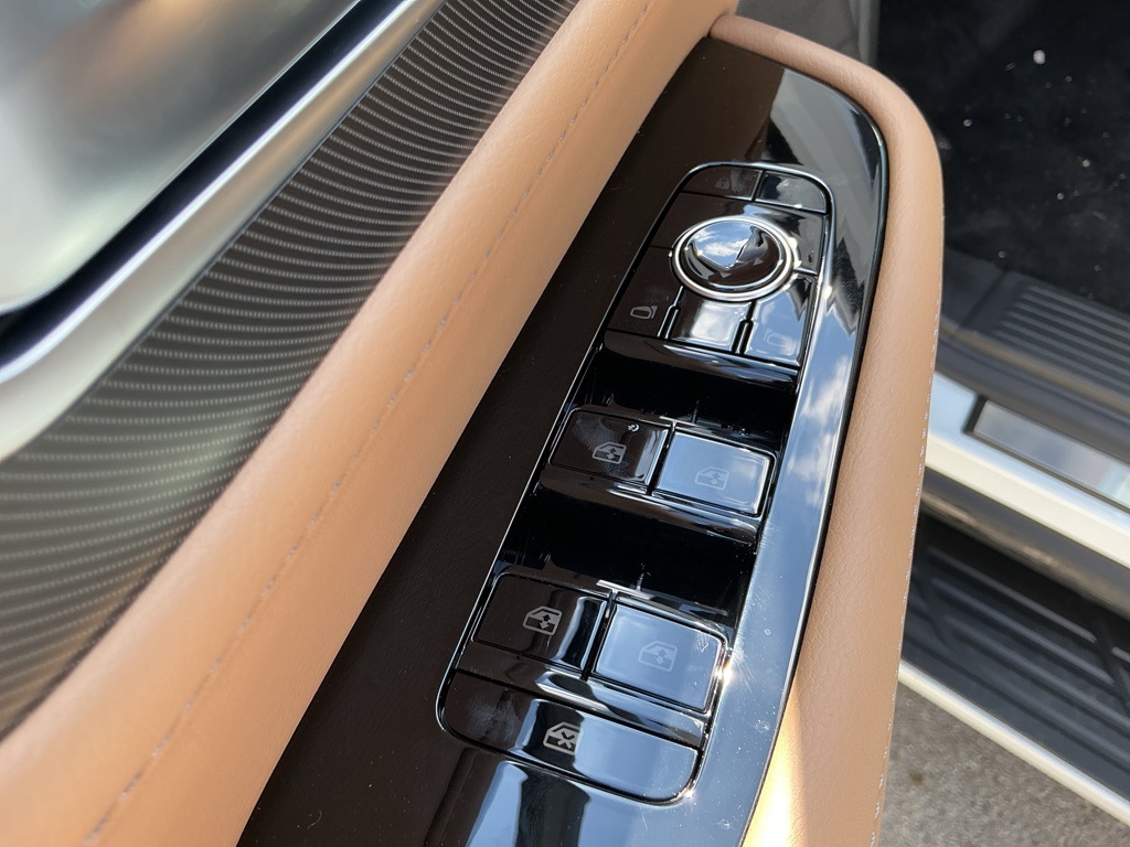 2026 Infiniti QX80 Luxe photo 15