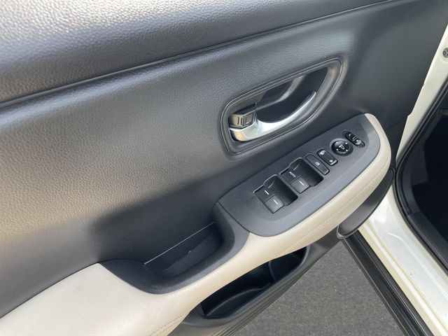 2023 Honda HR-V LX photo 8