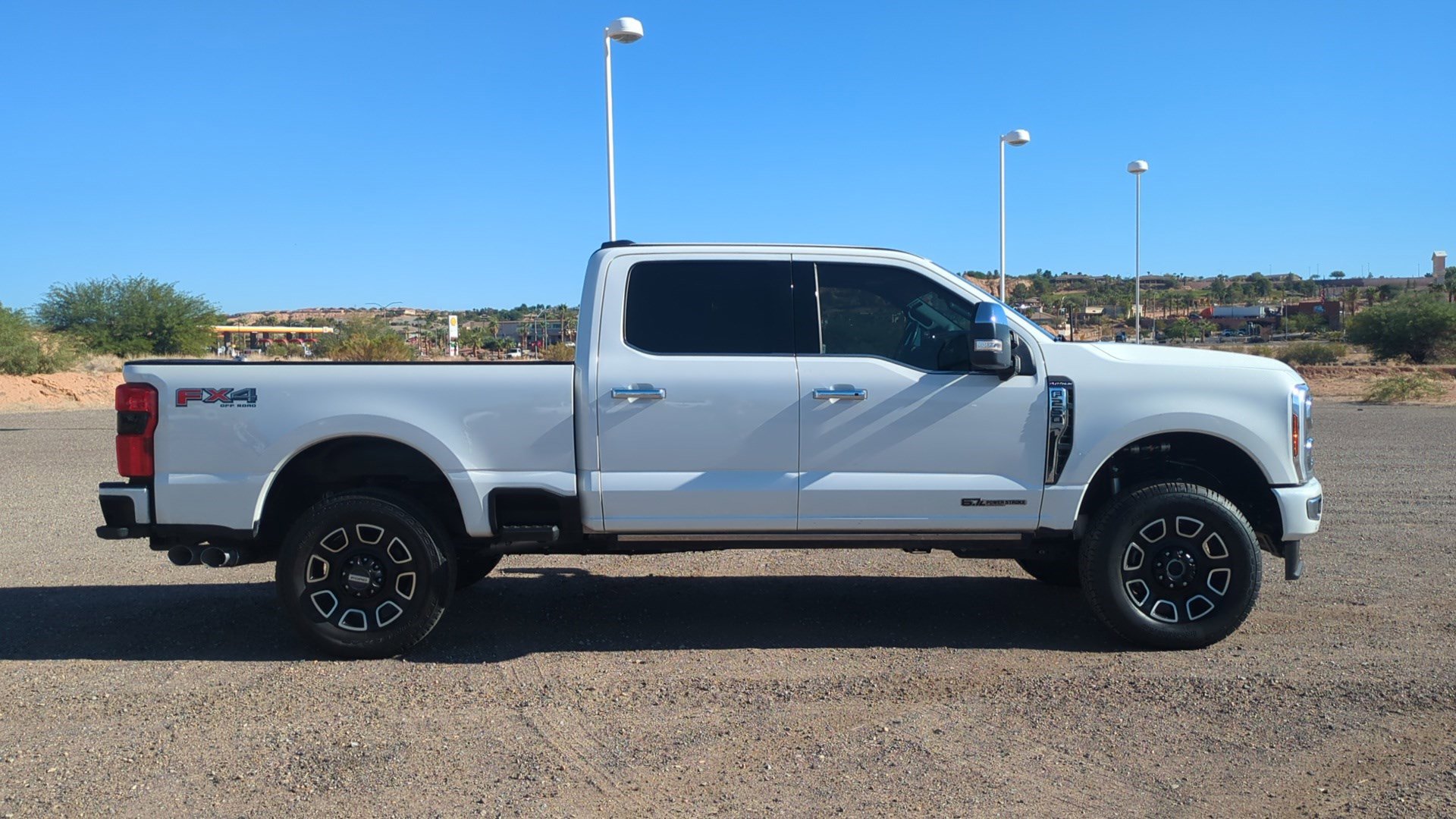2024 Ford F-250 Platinum photo 2