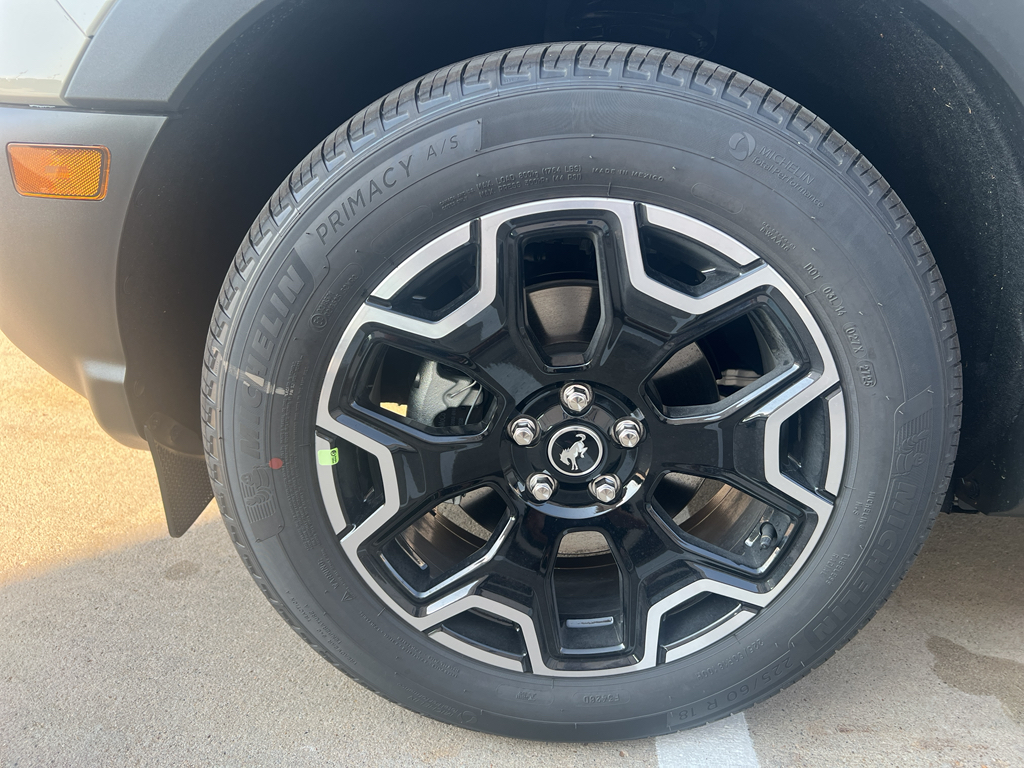 2025 Ford Bronco Sport Outer Banks photo 6