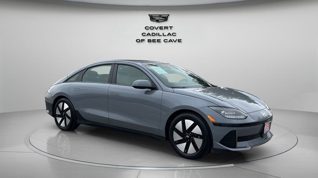 2024 Hyundai Ioniq 6 SE's photo