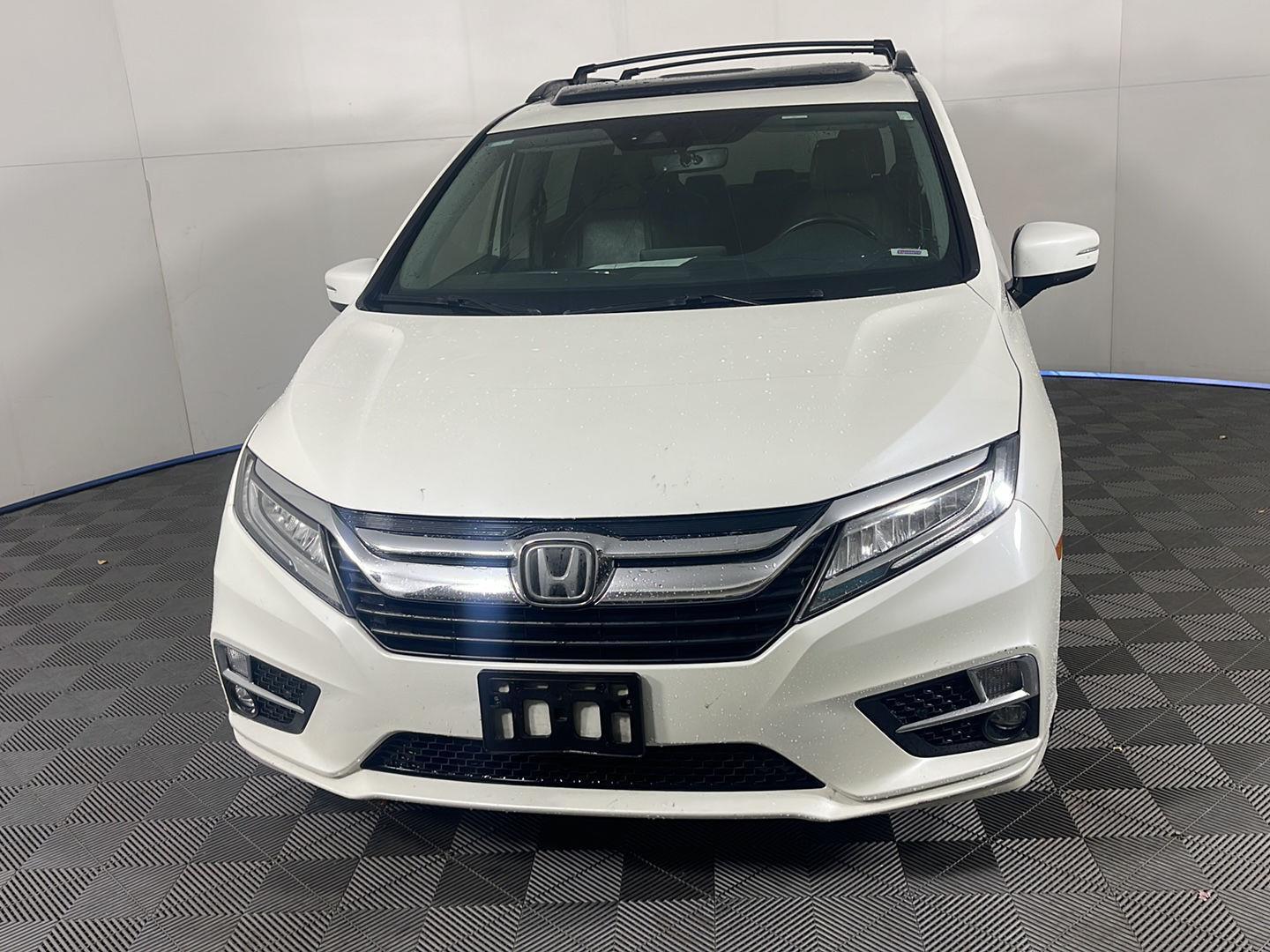 2018 Honda Odyssey Elite photo 3