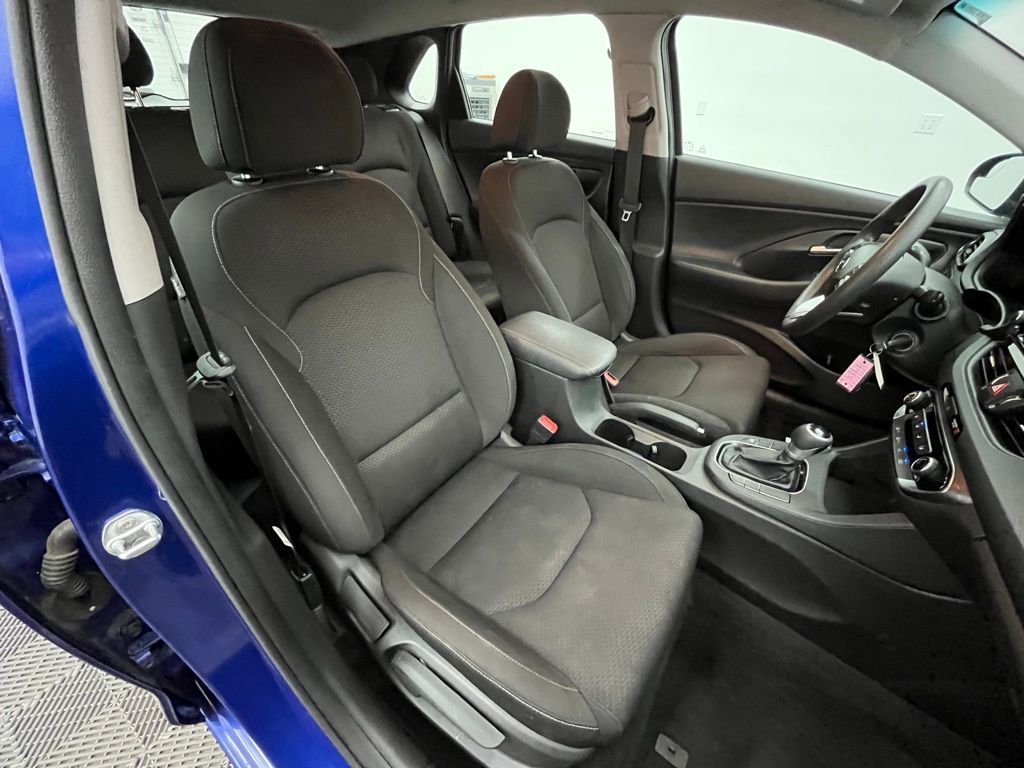 2019 Hyundai Elantra GT photo 25