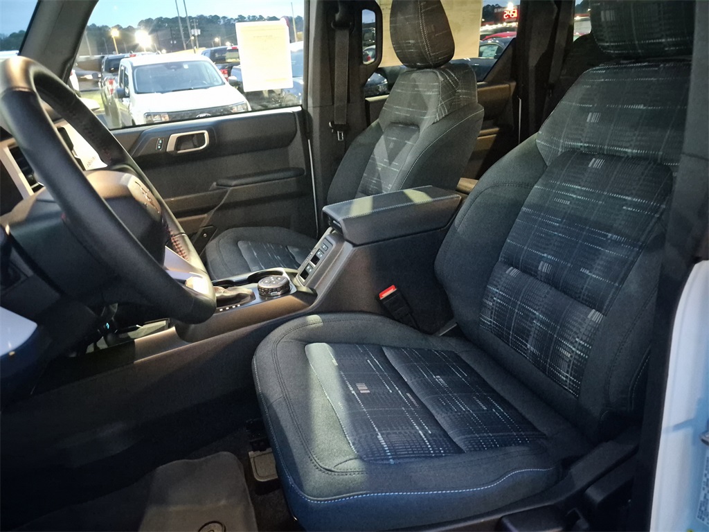 2025 Ford Bronco Heritage First Edition photo 4