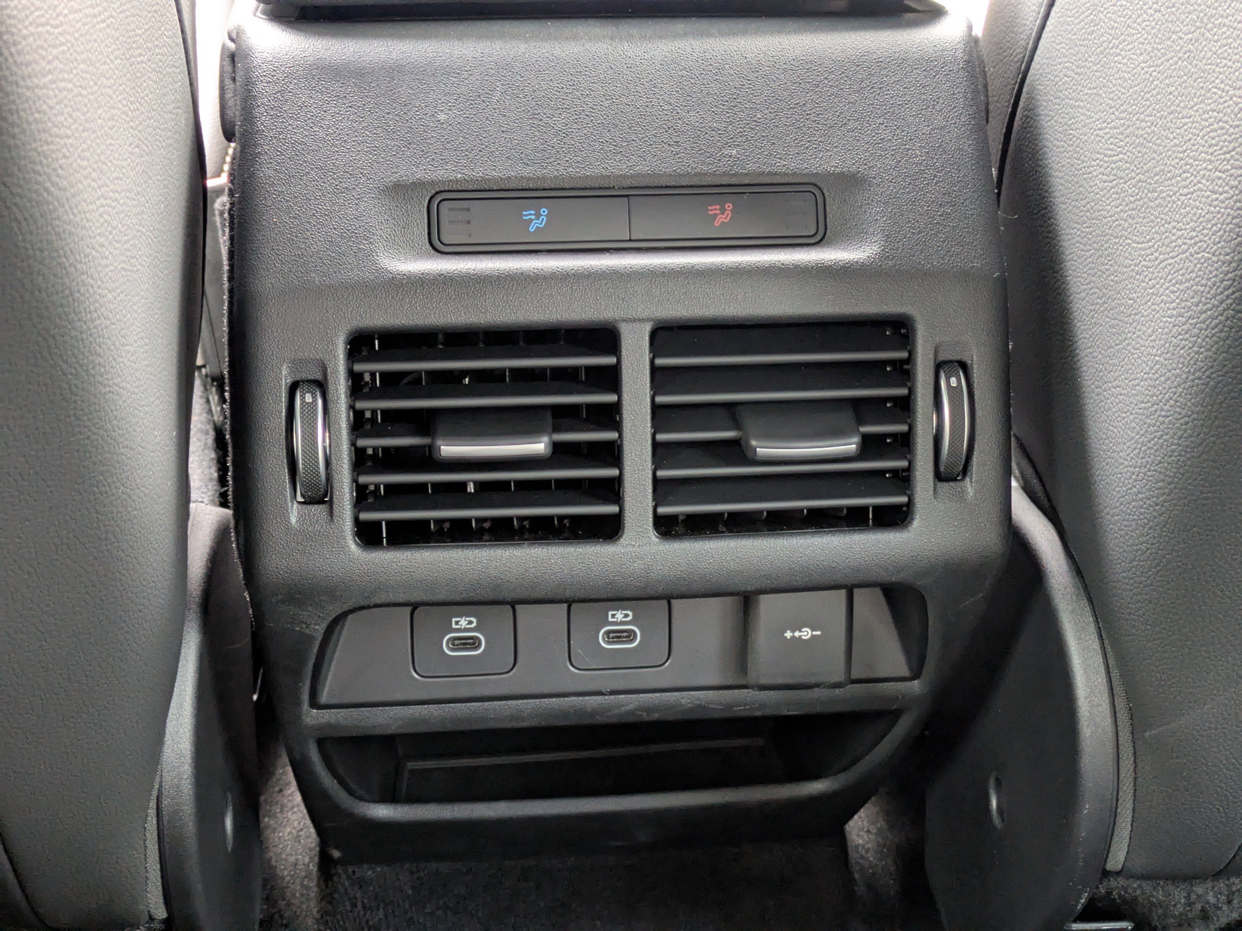 2024 Land Rover Discovery Sport Dynamic SE photo 12