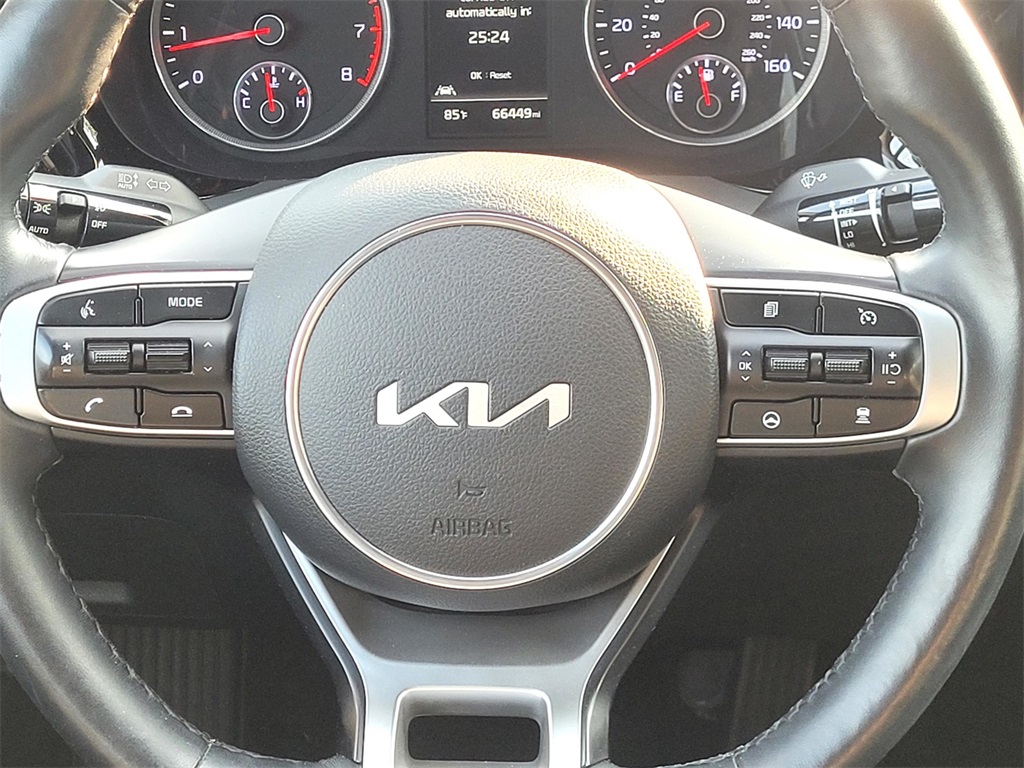 2023 Kia K5 GT-Line photo 26