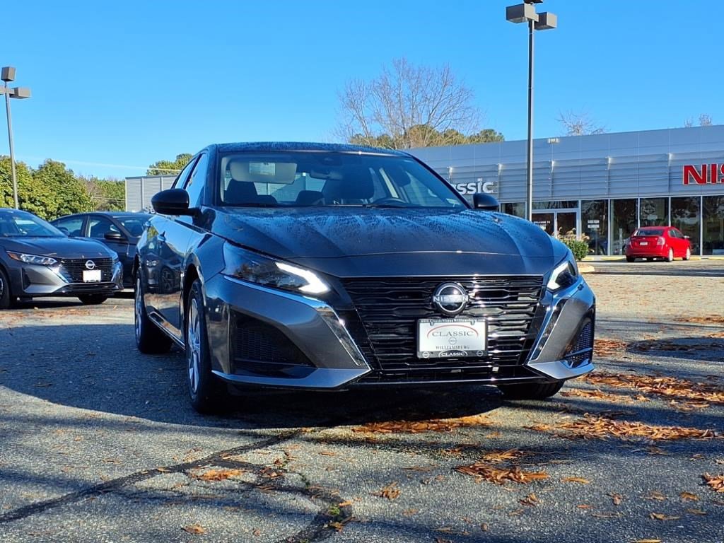 2025 Nissan Altima 2.5 S photo 2