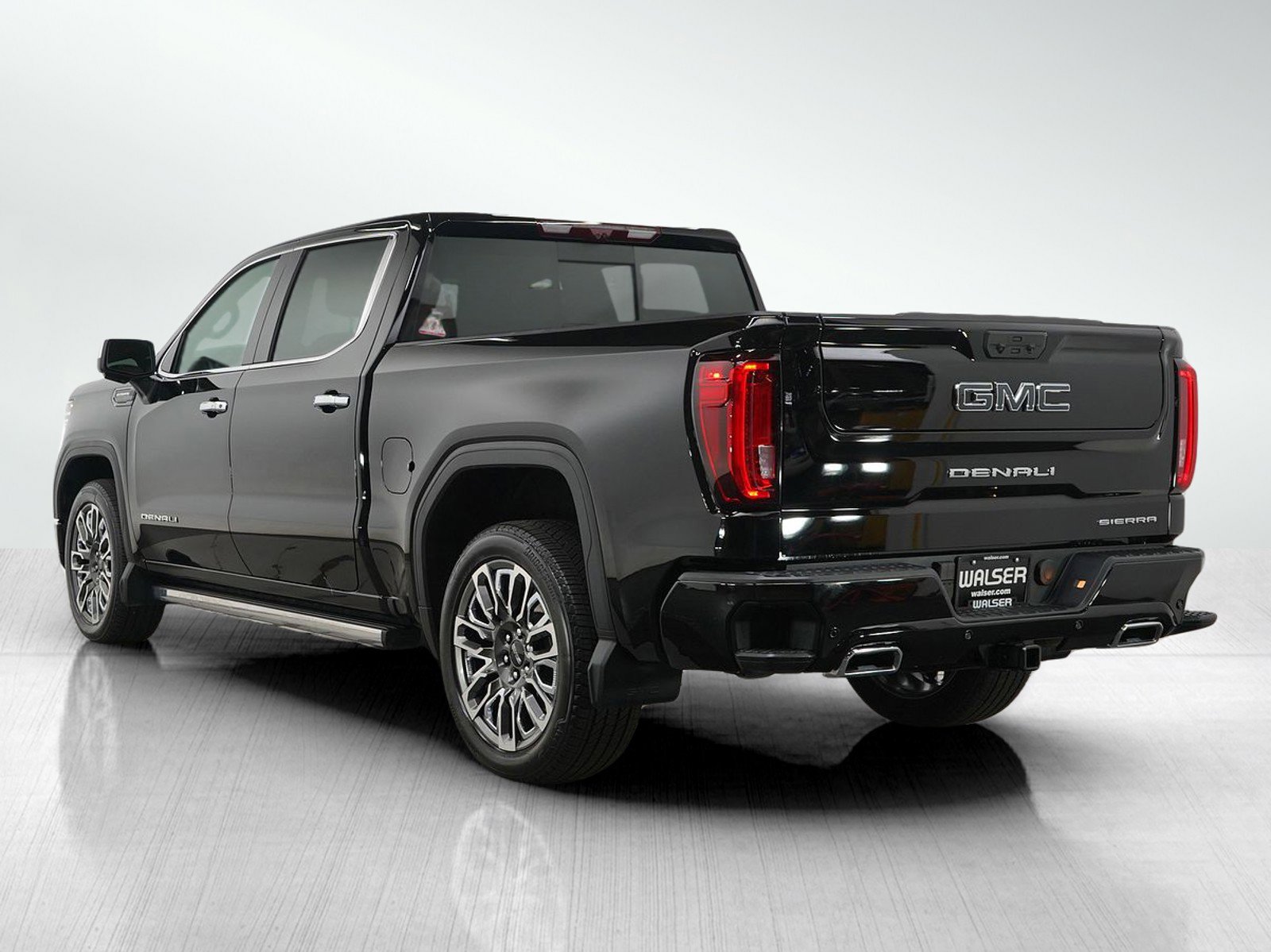 2025 Gmc Sierra Denali Ultimate photo 2