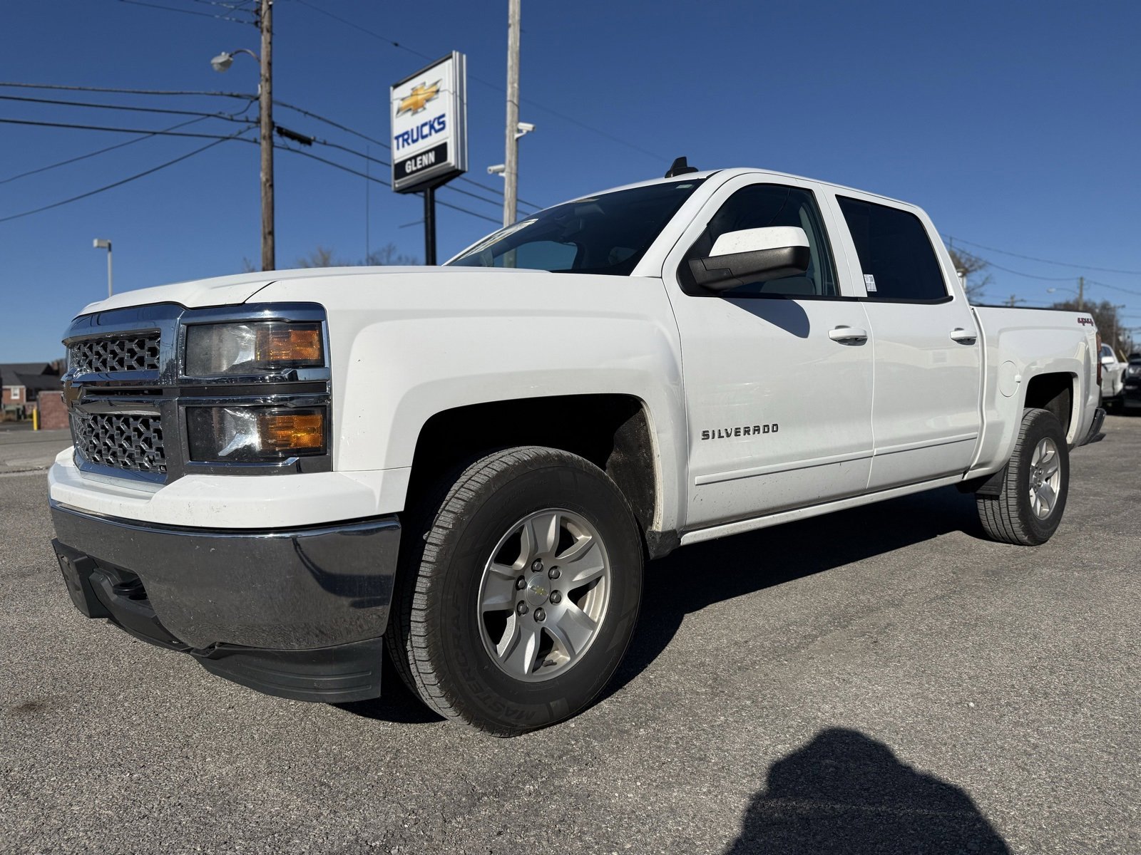 2015 Chevrolet Silverado 1500 LT photo 2