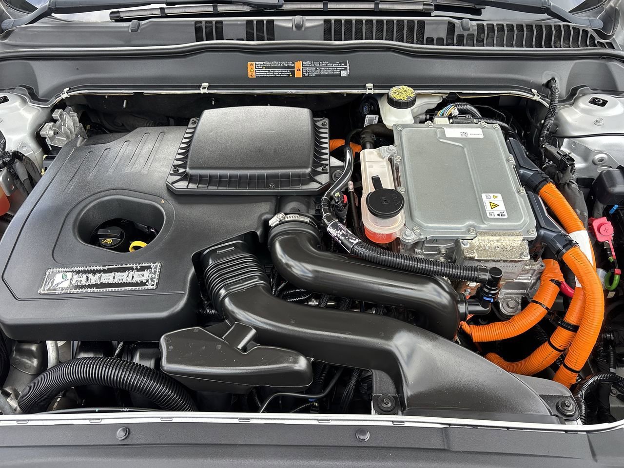 2019 Ford Fusion Hybrid SE photo 10