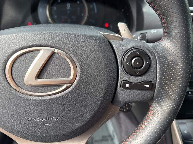 2014 Lexus IS 350 photo 24