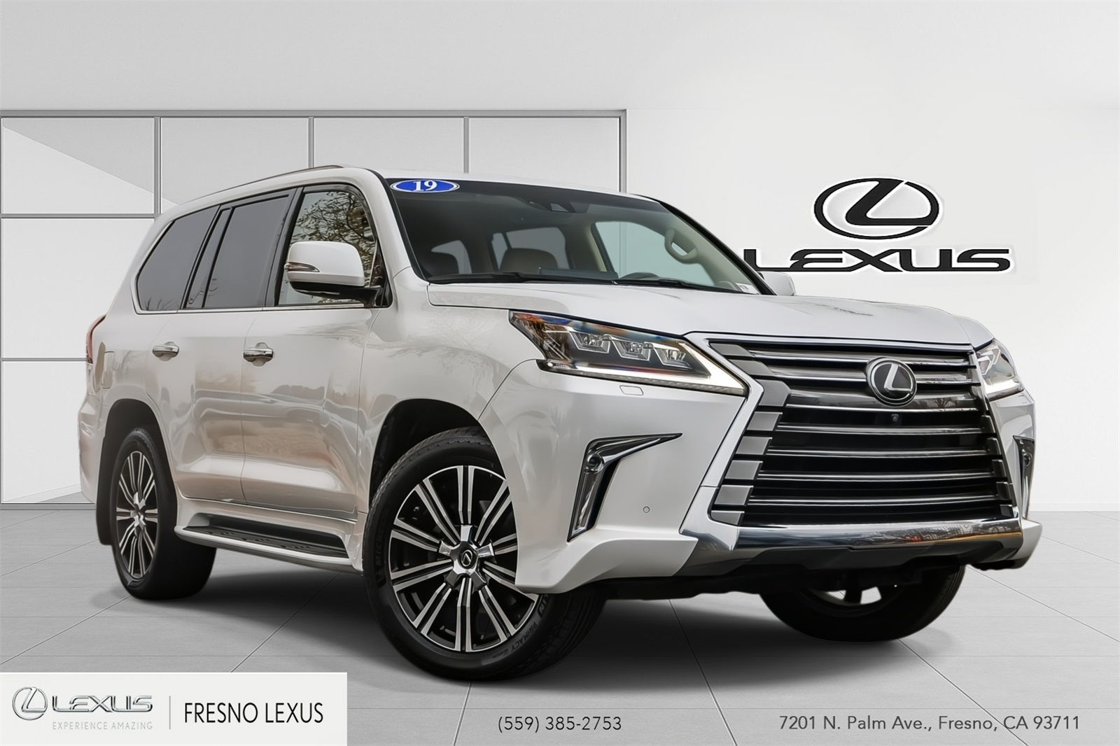 2019 Lexus LX 570's photo