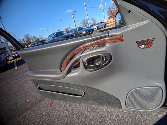 1998 Chevrolet Monte Carlo SS photo 18