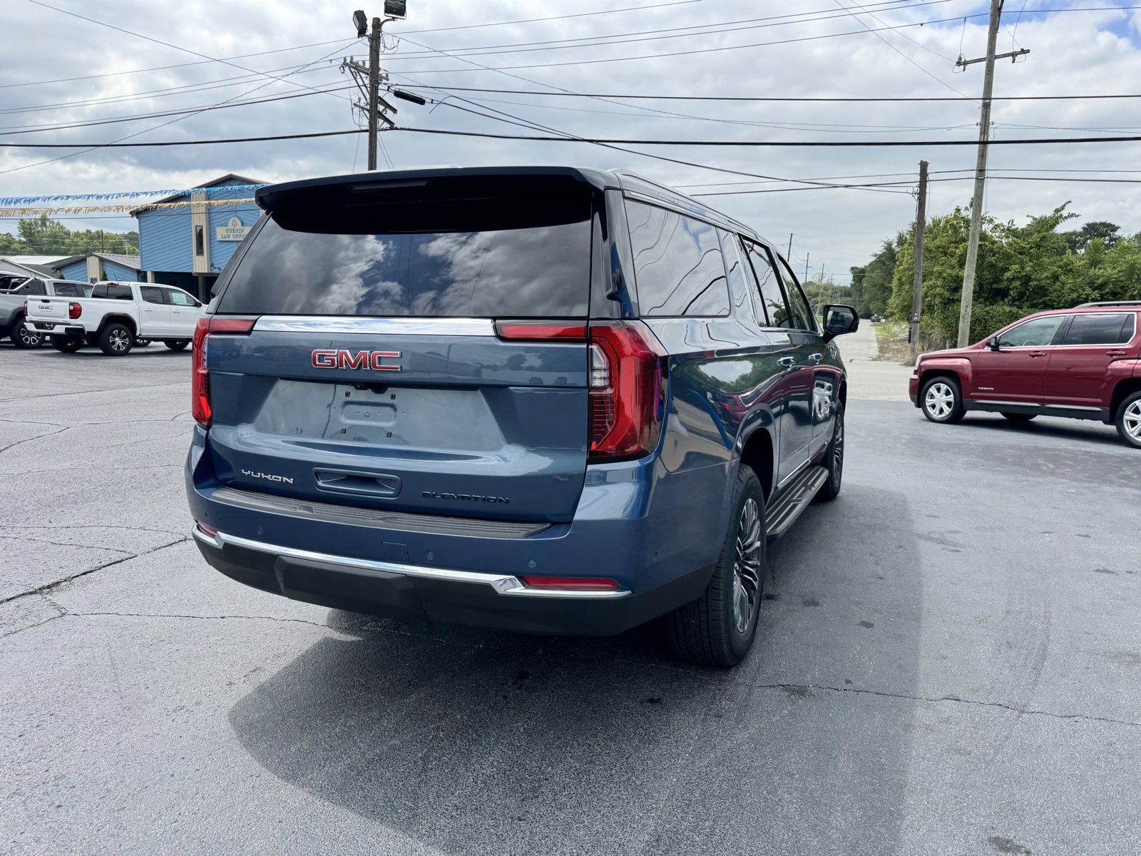 2025 Gmc Yukon XL photo 4