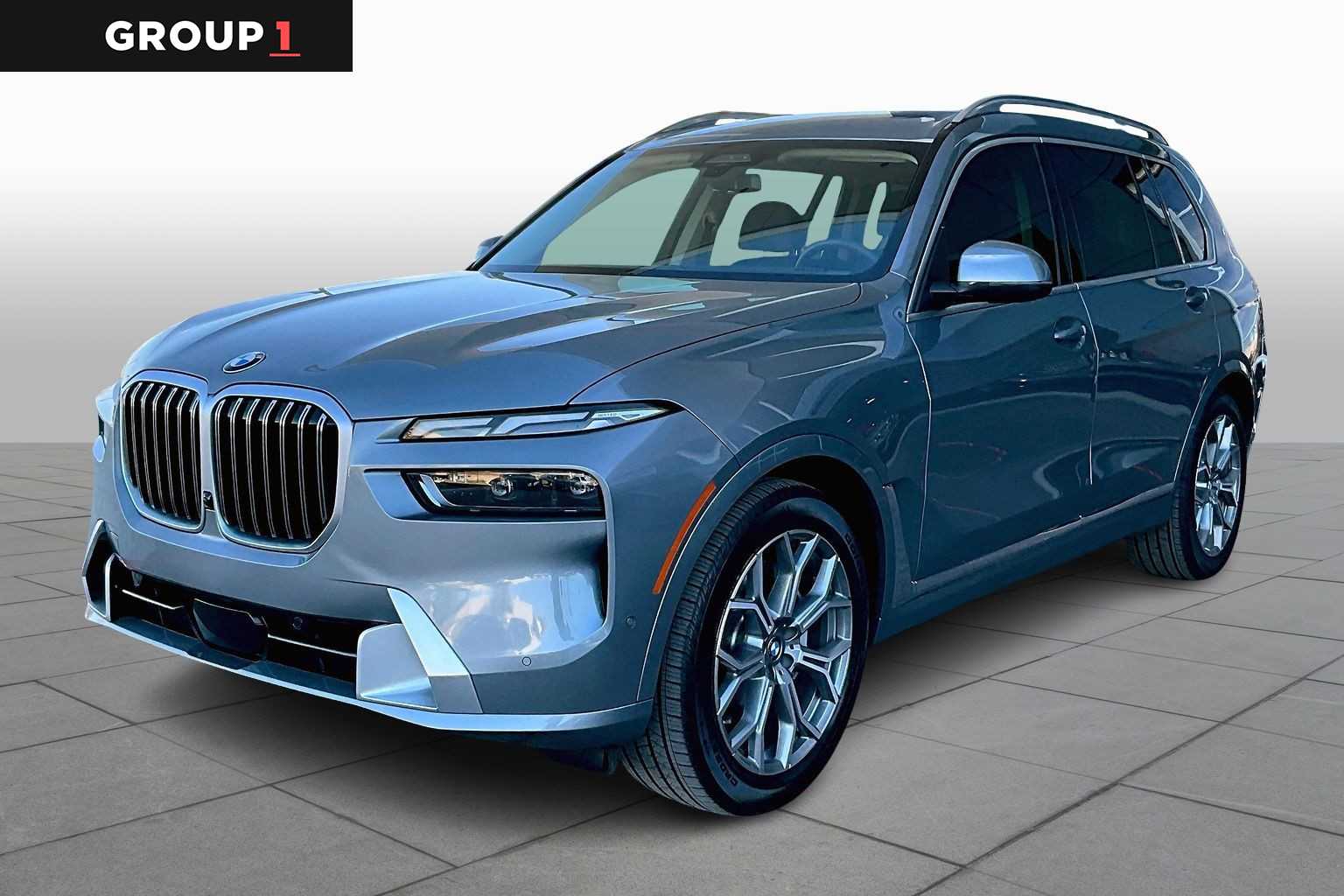 2025 BMW X7 40i's photo