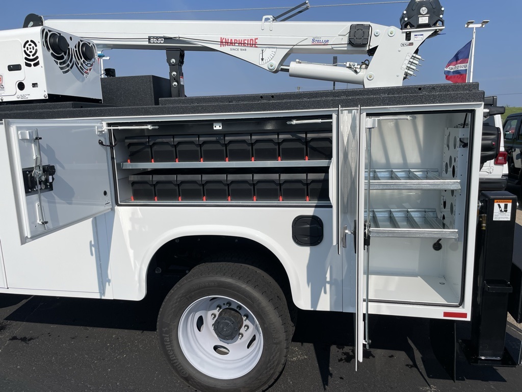 2025 Ford F-550 XL photo 39