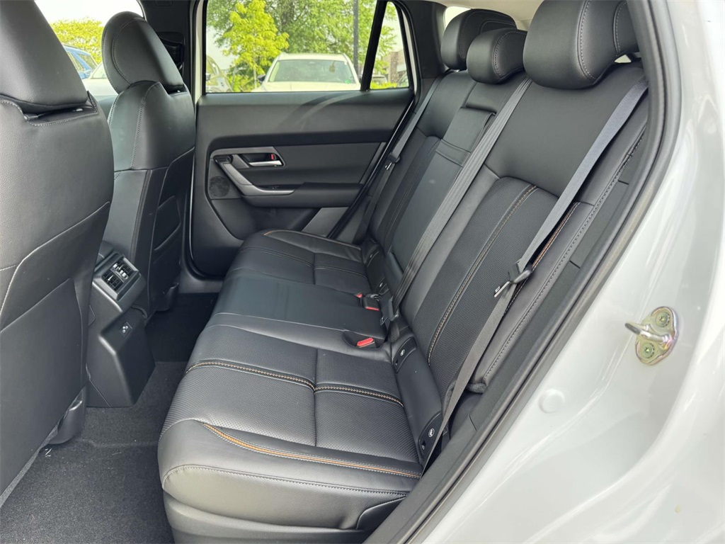 2025 Mazda CX-50 Premium photo 11