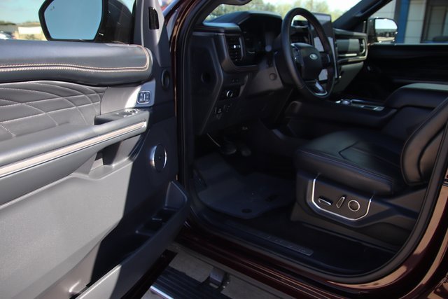 2023 Ford Expedition Platinum photo 27