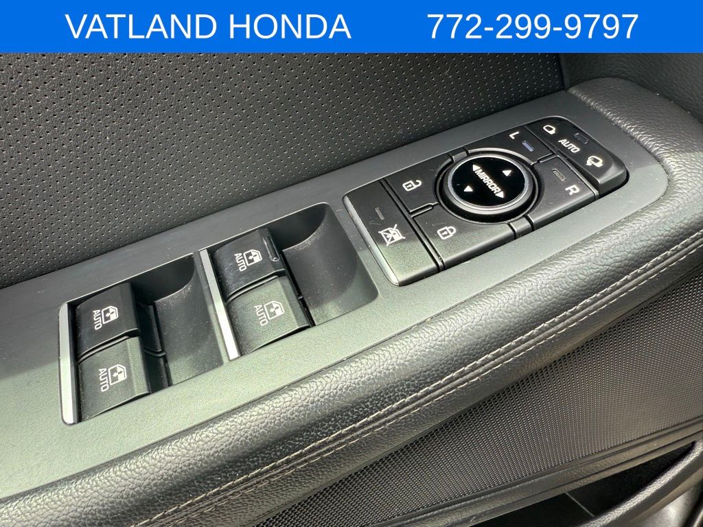 2020 Genesis G80 3.8 photo 5