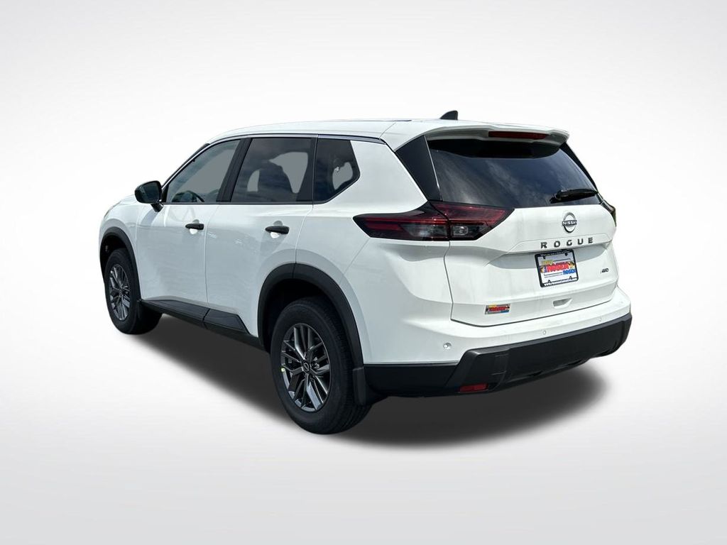 2026 Nissan Rogue S photo 3