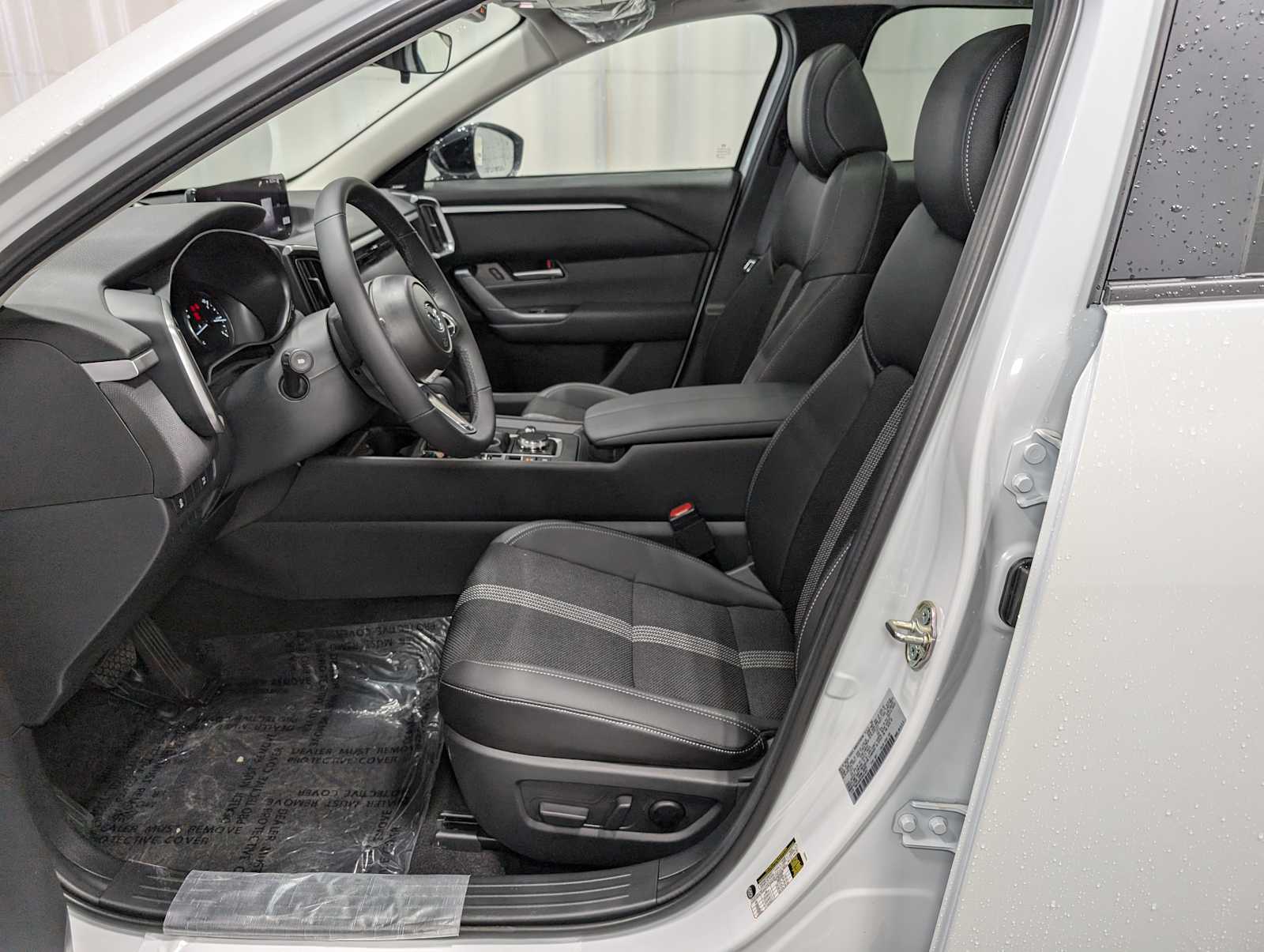 2025 Mazda CX-50 2.5 S Premium photo 2