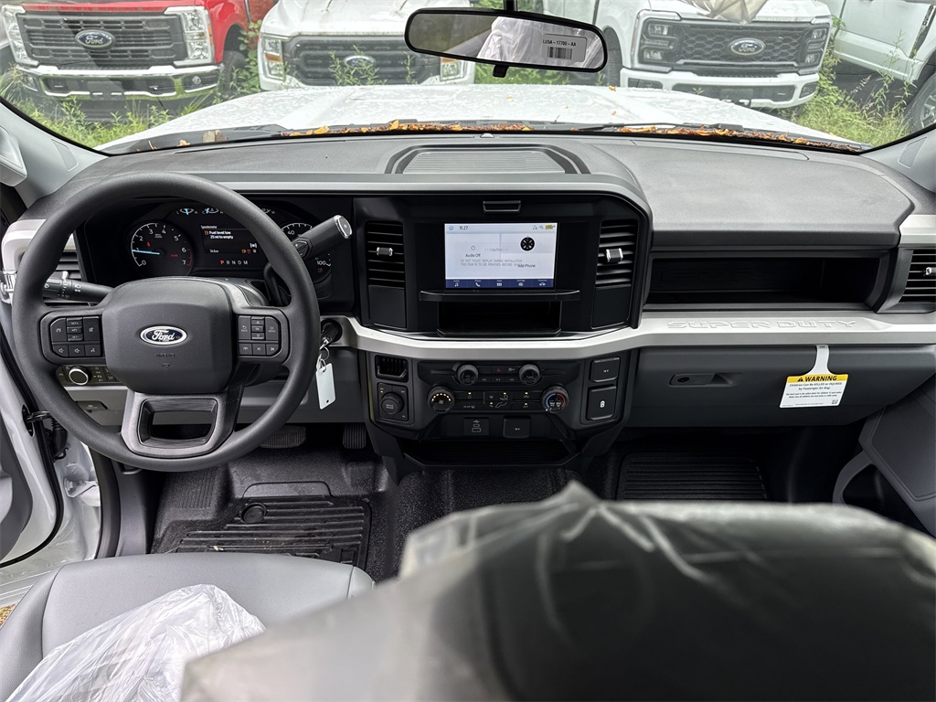 2025 Ford F-250 XL photo 9