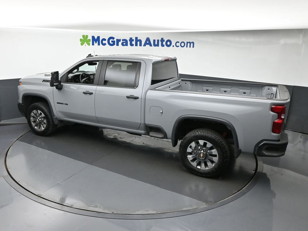 2024 Chevrolet Silverado 2500HD Custom photo 16