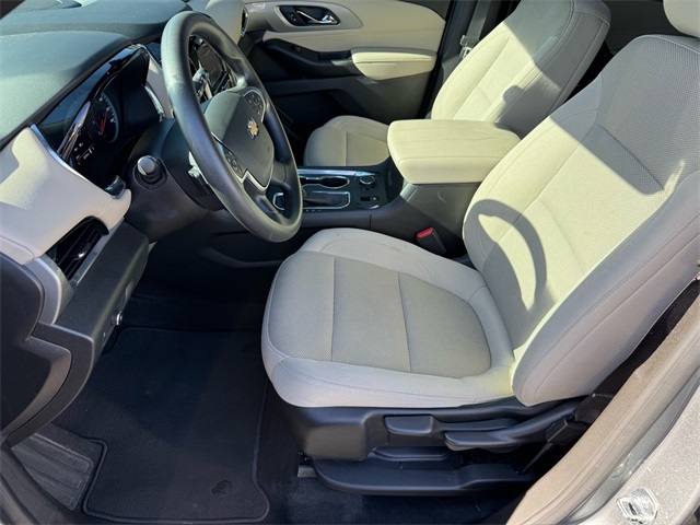 2023 Chevrolet Traverse LS photo 7