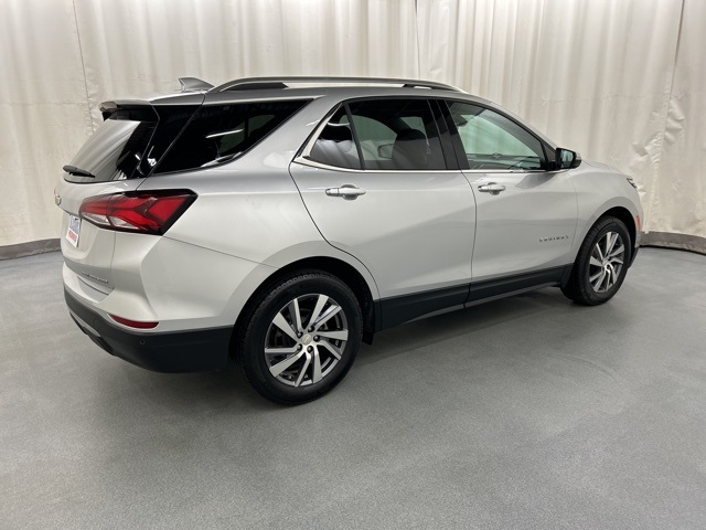 2022 Chevrolet Equinox Premier photo 3