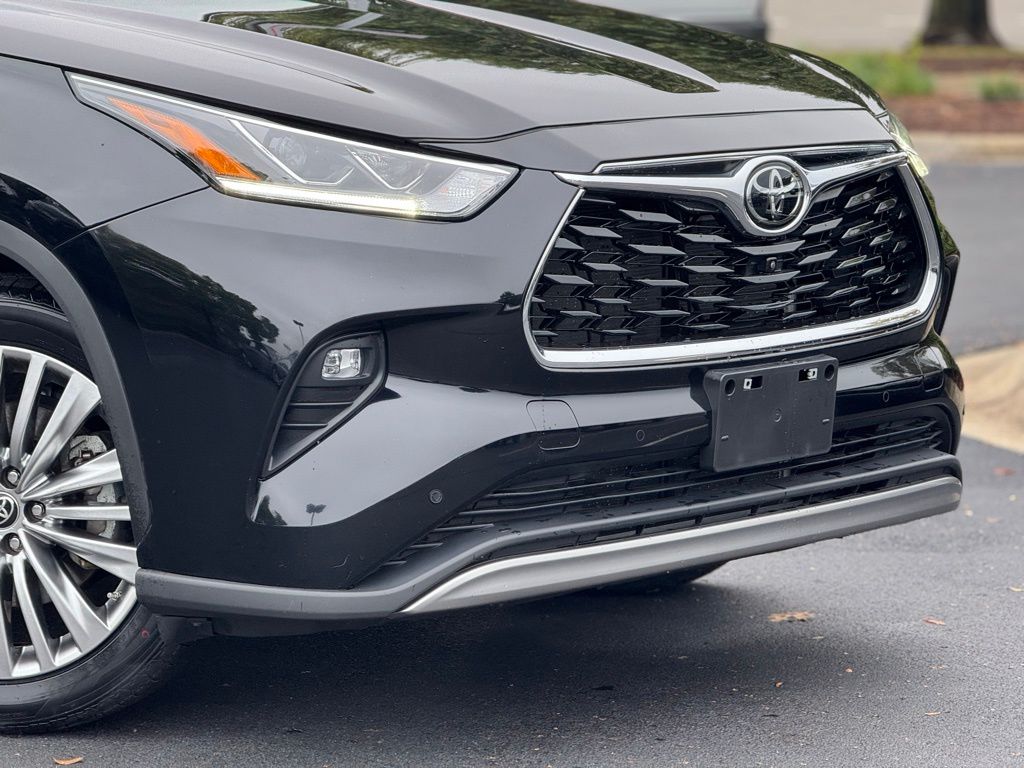 2024 Toyota Highlander Platinum photo 4
