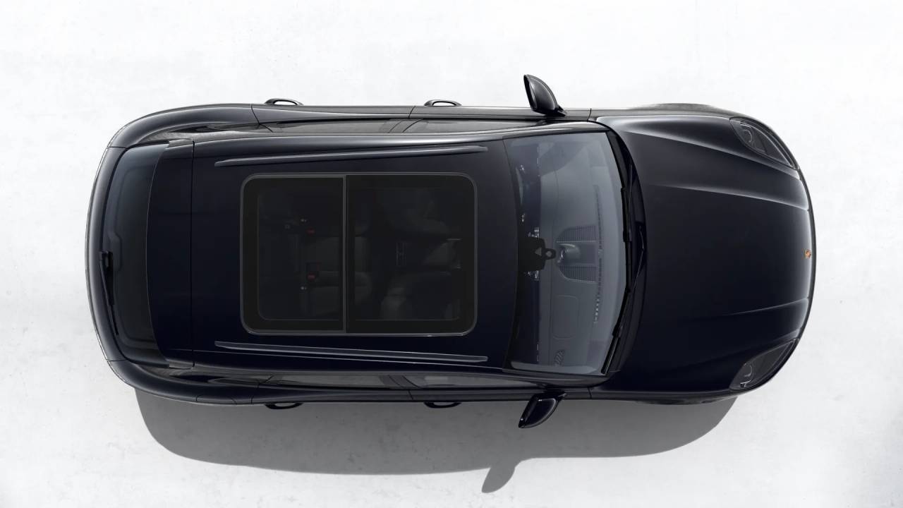 2026 Porsche Macan T photo 3