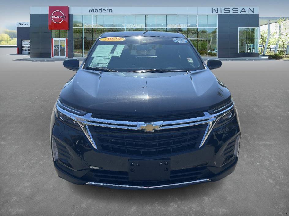 2023 Chevrolet Equinox LT photo 2