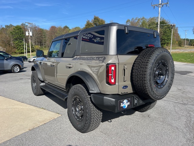 2025 Ford Bronco Outer Banks photo 4