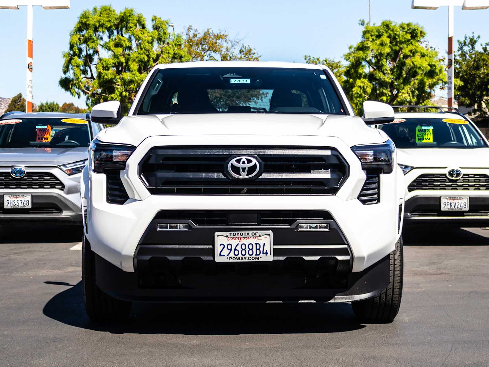 2024 Toyota Tacoma SR5 photo 2