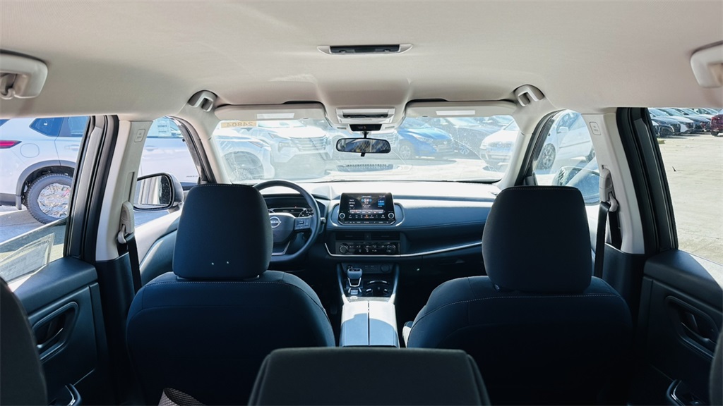 2025 Nissan Rogue S photo 27