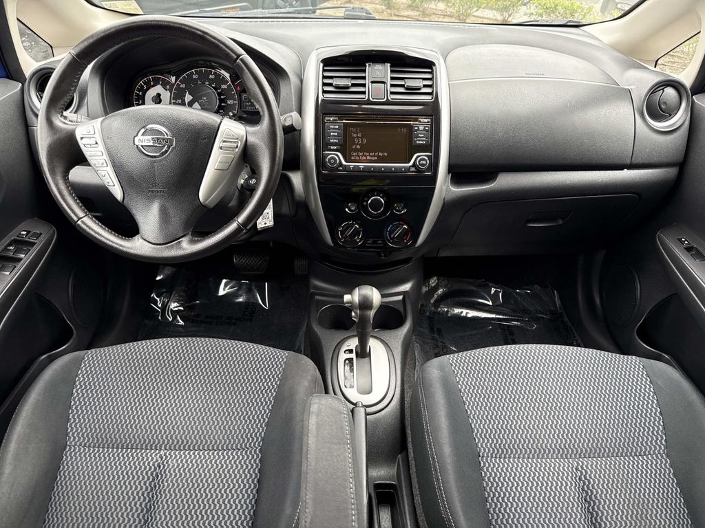 2016 Nissan Versa Note SV photo 16