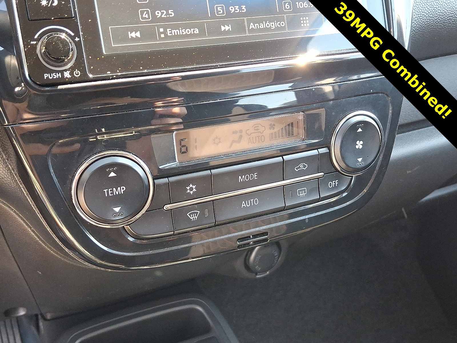 2023 Mitsubishi Mirage LE photo 10