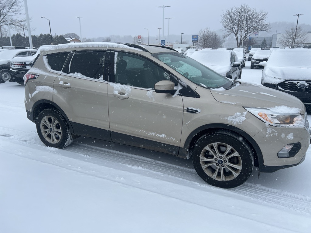 2018 Ford Escape SE photo 3