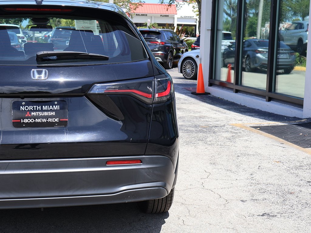 2023 Honda HR-V LX photo 8